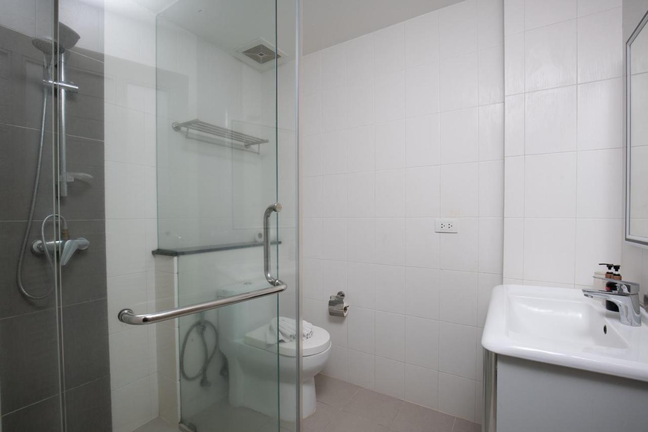 The Patong Center Hotel Extérieur photo
